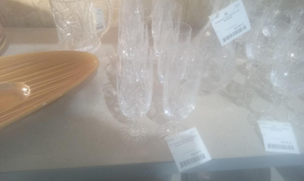 LOT DE FLUTES A CHAMPAGNE CRISTAL DE BOHEME