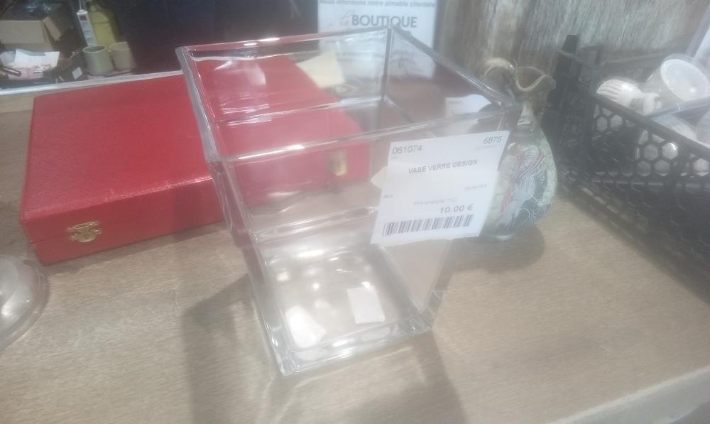 VASE VERRE DESIGN