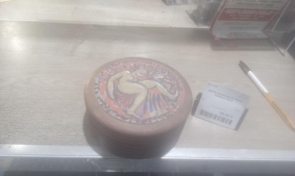 BOITE ANCIENNE PM BOIS DESSUS PEINT