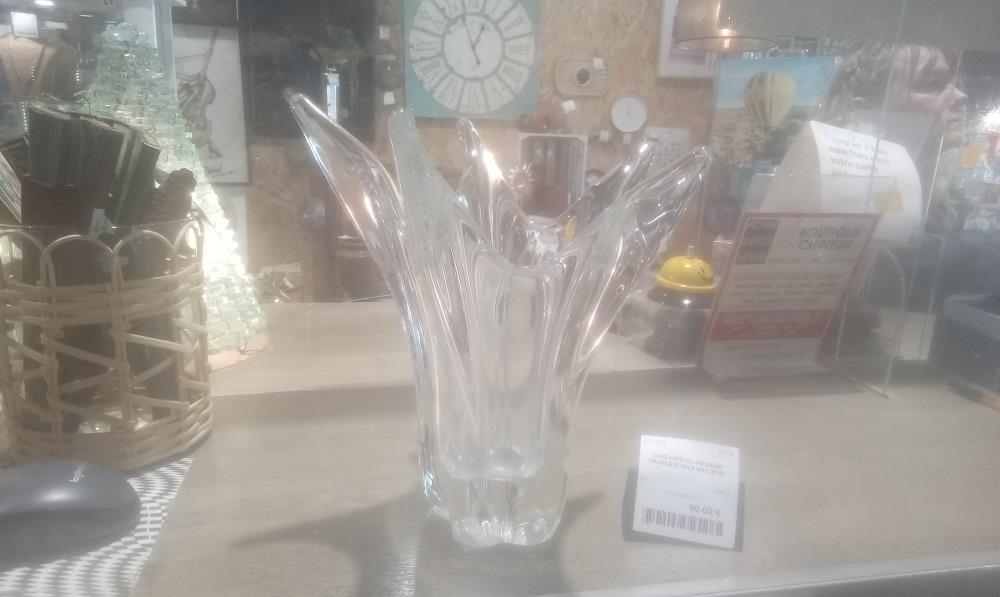 VASE CRISTAL DE DAUM FRANCE ETOILE EN L'ETAT