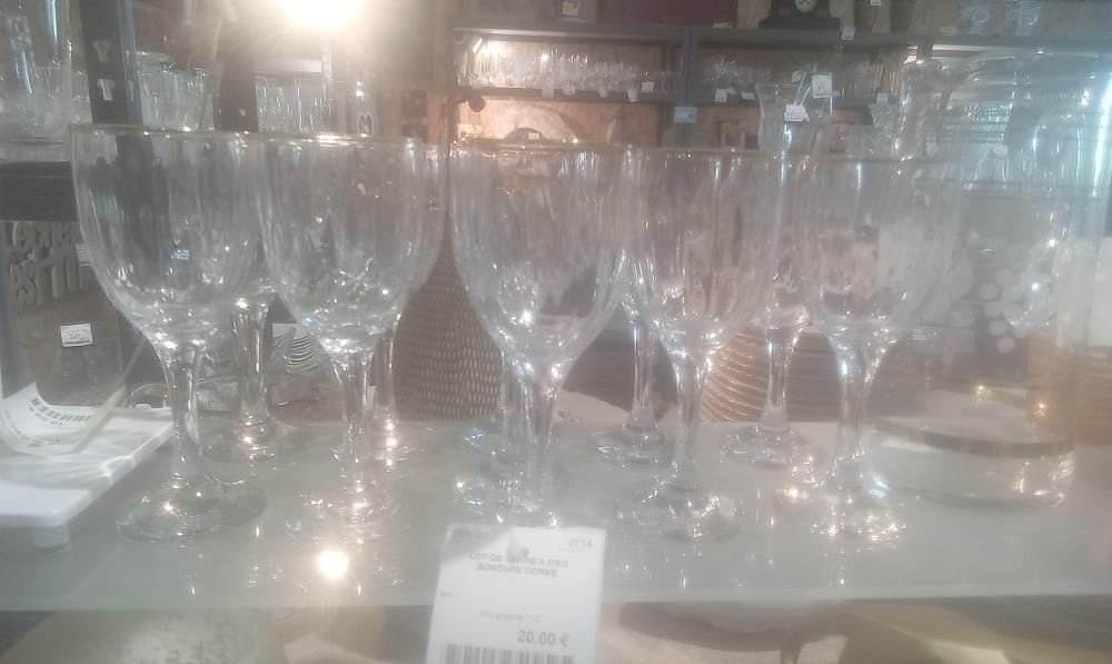 LOT DE VERRE A PIED BORDURE DOREE