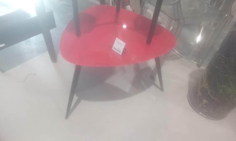 TABLE BASSE DESIGN PLATEAU VERRE ROUGE EN L'ETAT+PIEDS TRIPODE