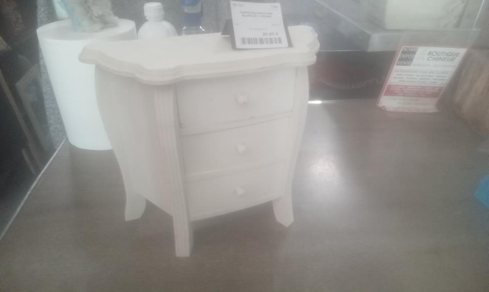 COMMODE MINIATURE BLANCHE 3 TIROIRS