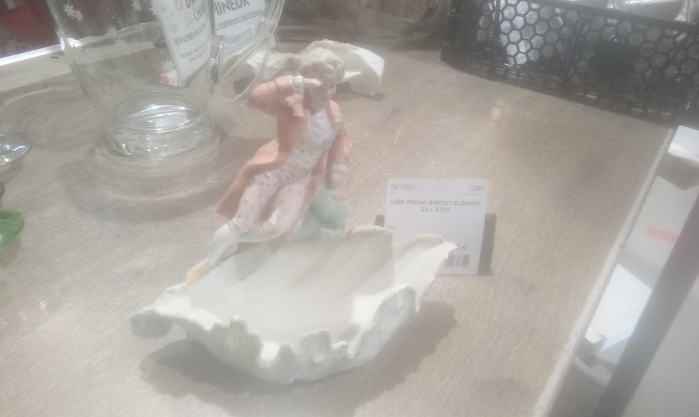 VIDE POCHE BISCUIT ELEGANT EN L'ETAT