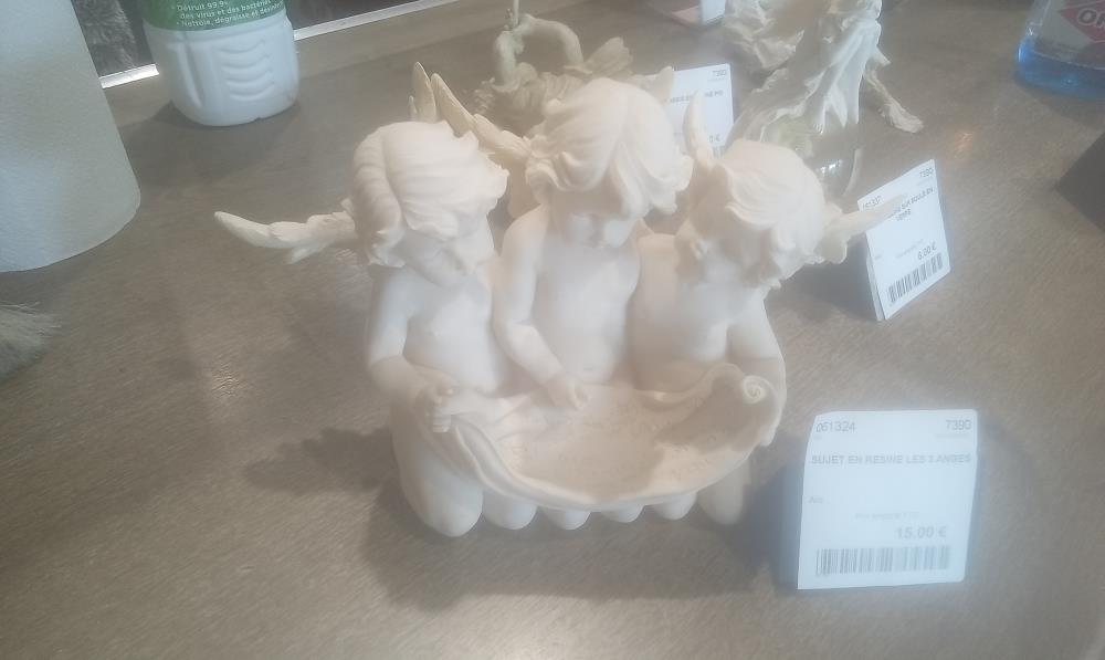 SUJET EN RESINE LES 3 ANGES