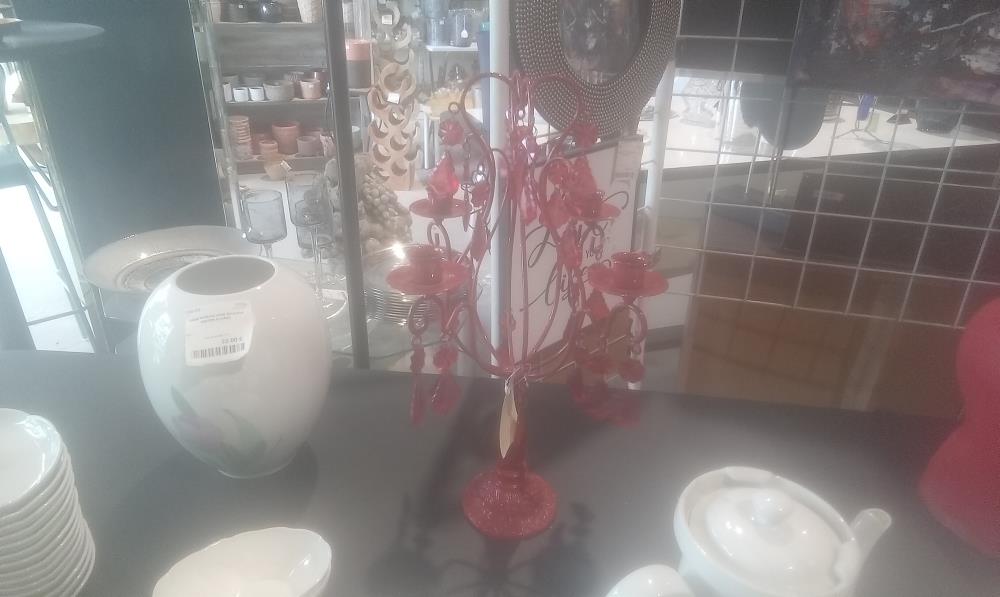 CHANDELIER METAL 4 BRANCHES+PAMPILLE RESINE