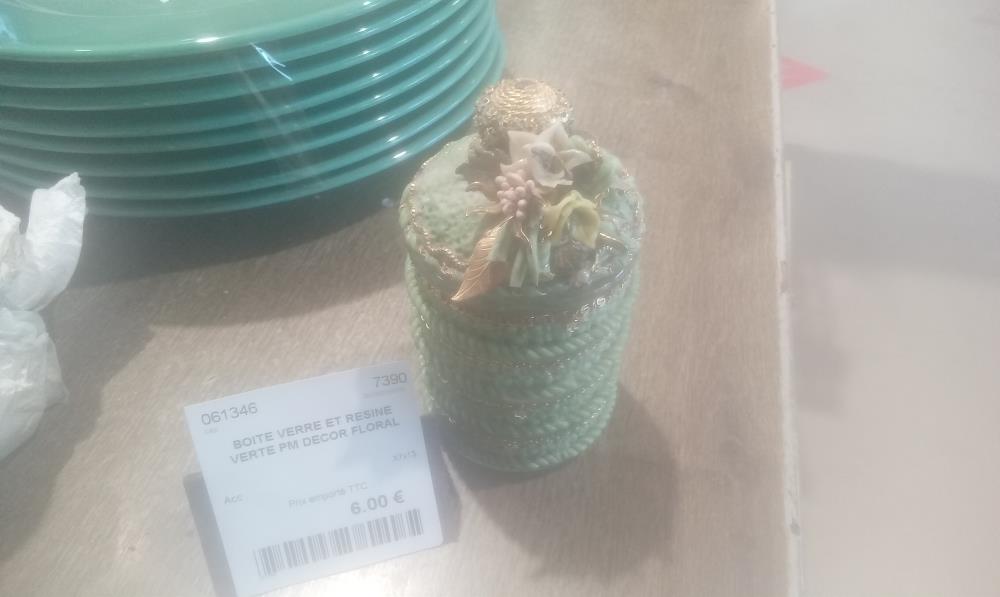 BOITE VERRE ET RESINE VERTE PM DECOR FLORAL