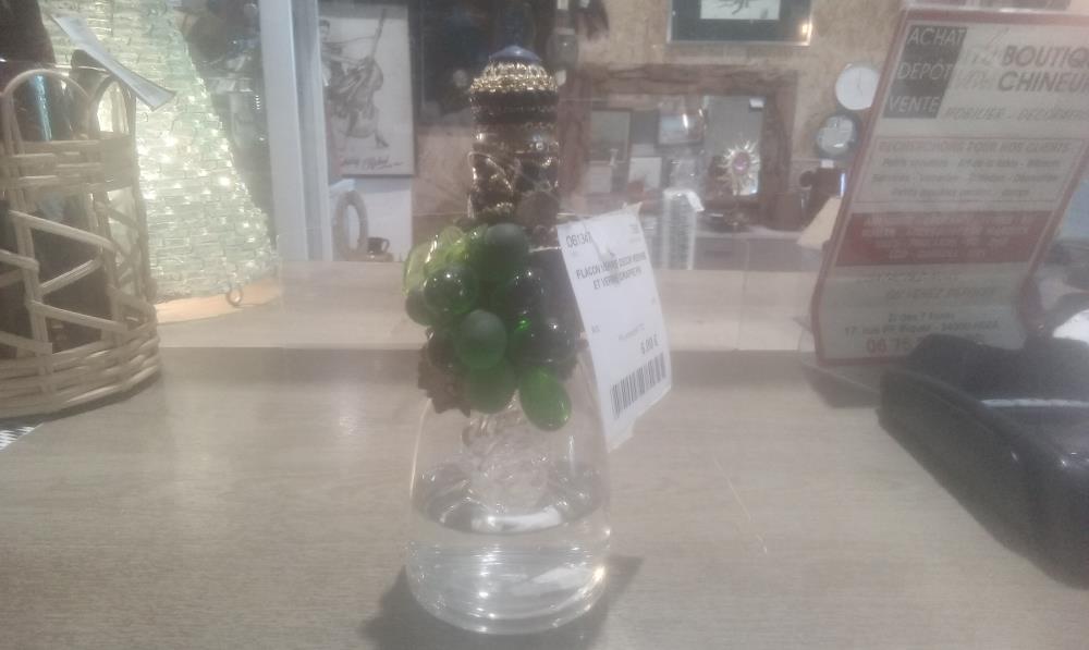 FLACON VERRE DECOR RESINE ET VERRE GRAPPE PM