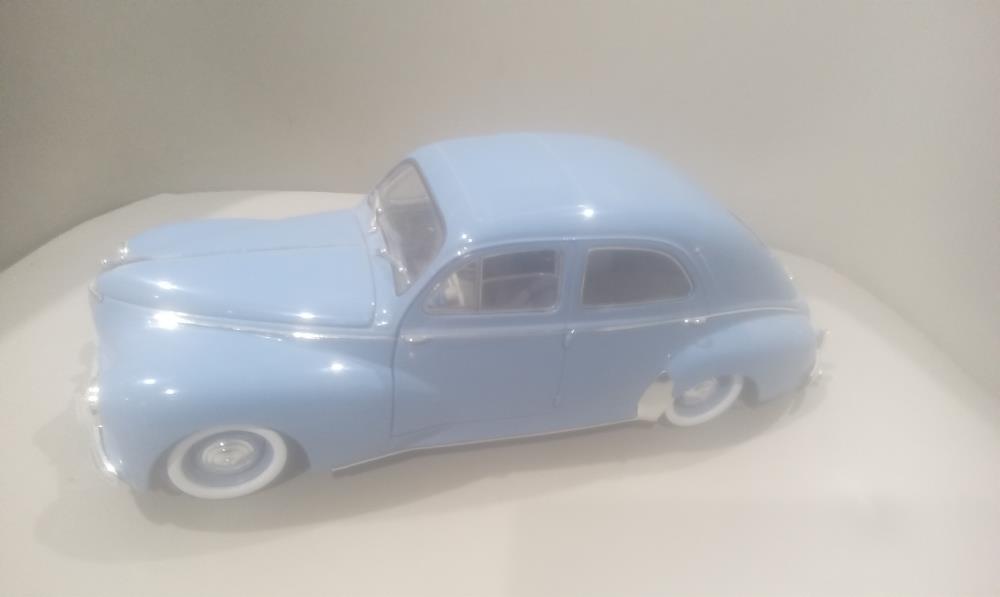 VOITURE 203 METAL BLEUE