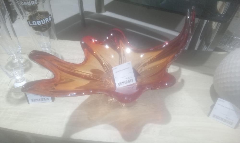 COUPE EN VERRE ROUGE