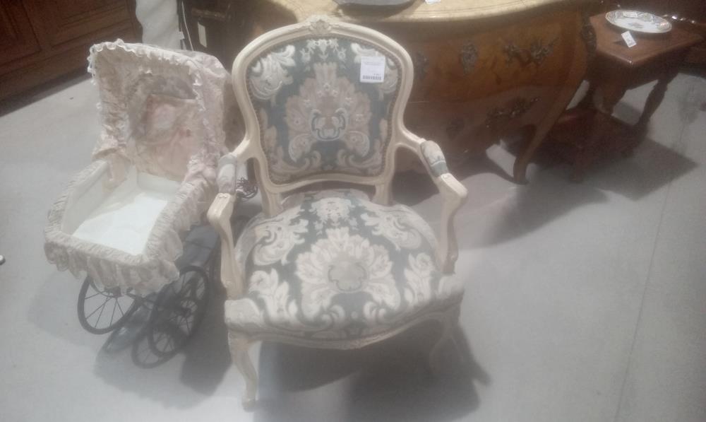 FAUTEUIL STYLE LOUIS XV TISSUS VELOURS BLEU