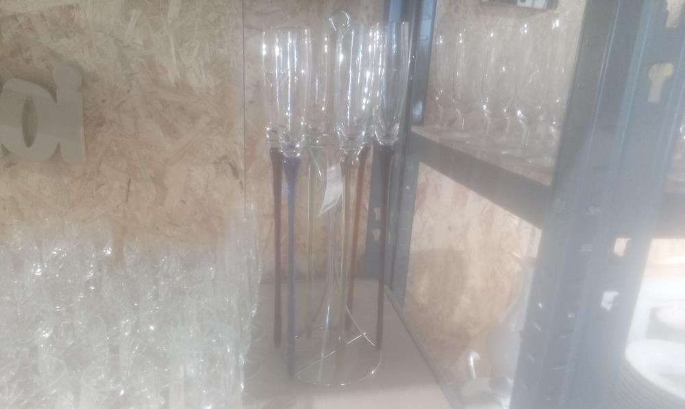 SERVICE VERRE A CHAMPAGNE SUR SOCLE METAL