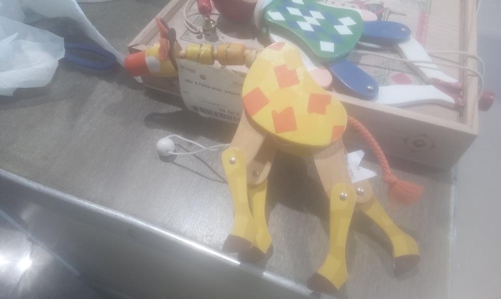 JEU  A TIRER BOIS  GIRAFE