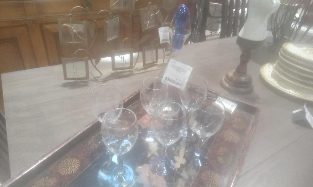CARAFE VERRE  GRAPPE RAISIN+BOUCHON BLEU+6 VERRES