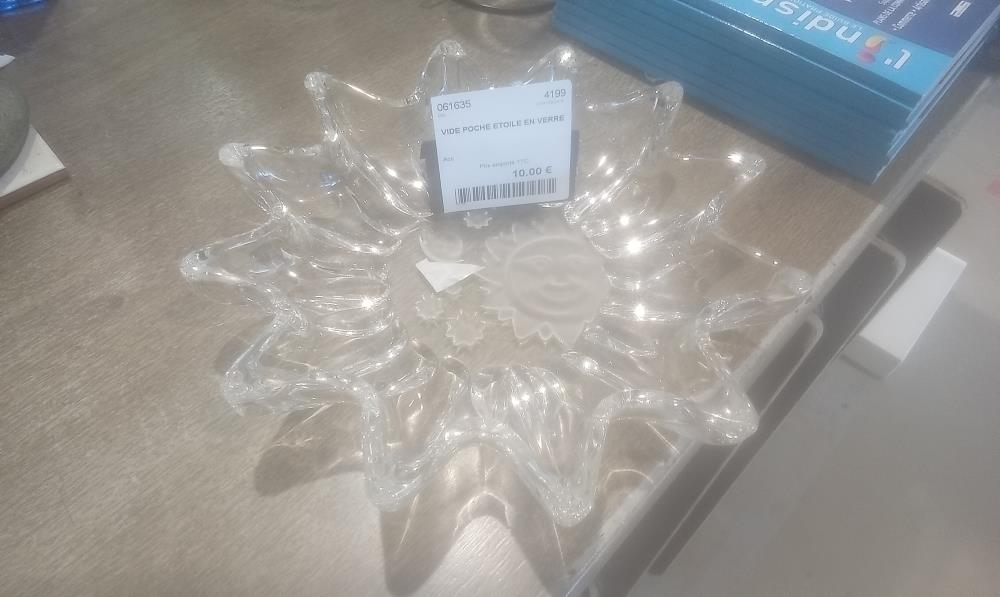 VIDE POCHE ETOILE EN VERRE