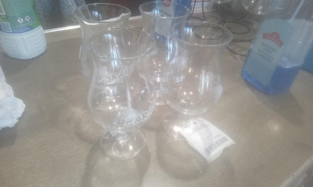 LOT DE 4 VERRES PUBLICITAIRES CARAIBOS