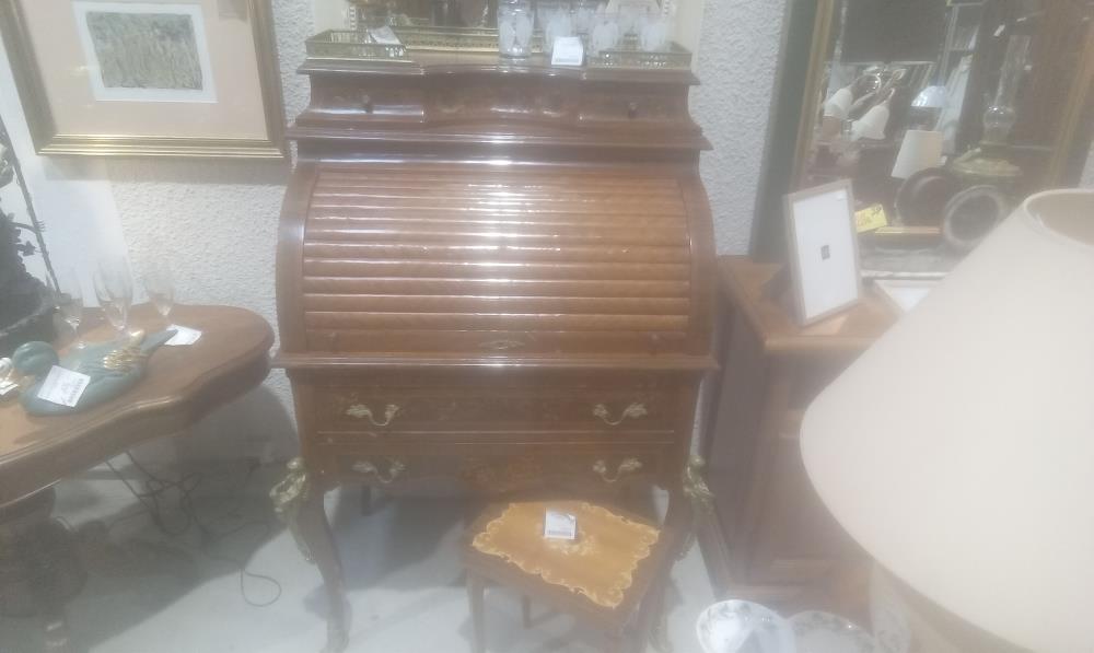 BUREAU SECRETAIRE MARQUETEE EN 2 PARTIES EN L'ETAT