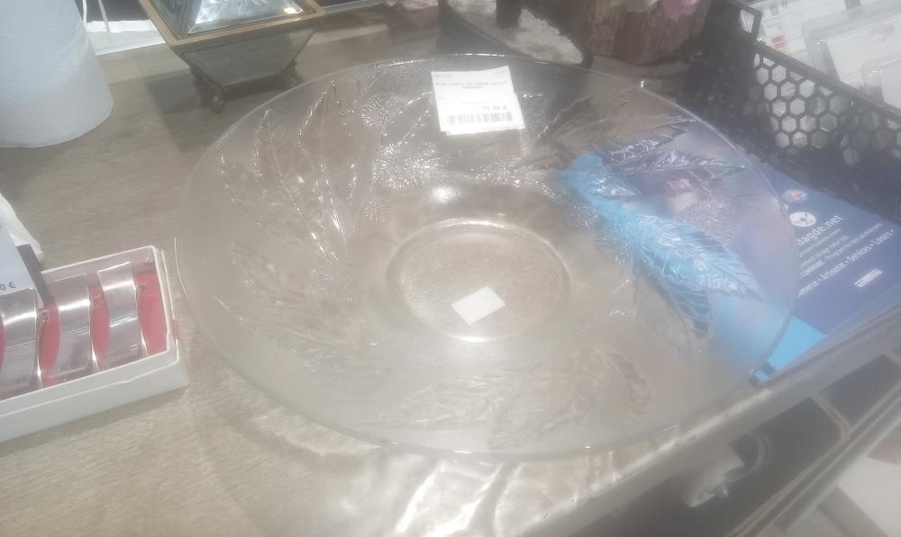 PLAT CREUX EN VERRE DECOR MARRON