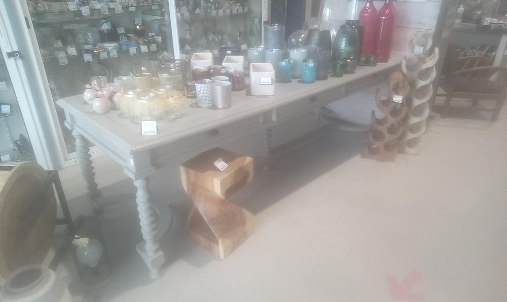 TABLE STYLE LOUIS XIII 6 TIROIRS PEINTE ET ZINC