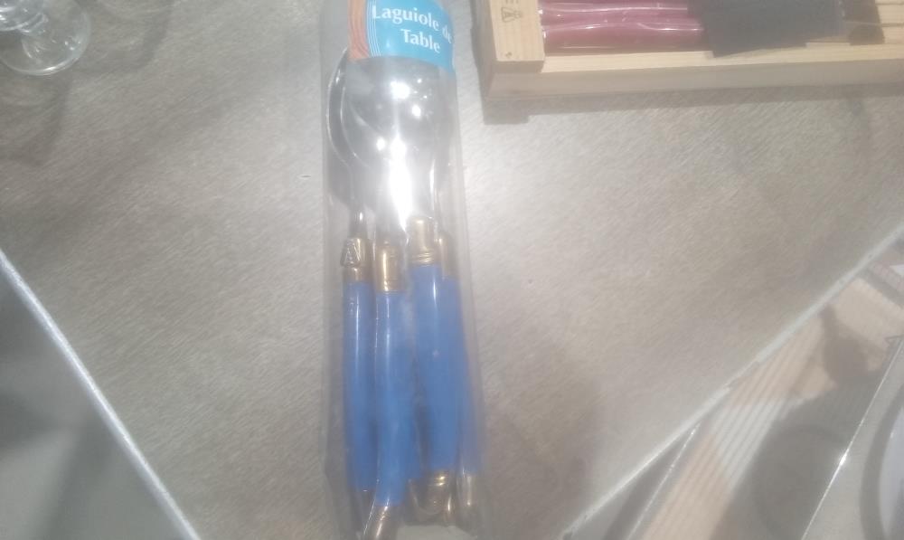 LOT DE CUILLERES LAGUIOLE BLEUES