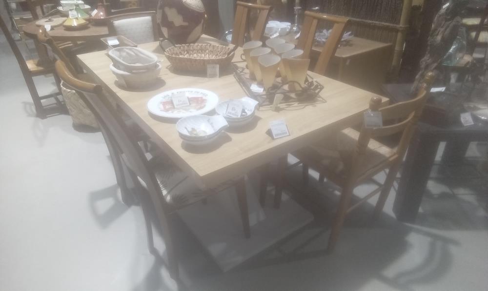TABLE DESIGN MELAMINEE EN L'ETAT+1 ALLONGE DE 40 CM