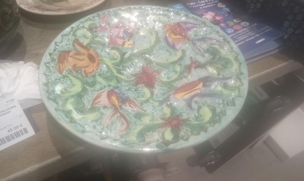 PLAT CERAMIQUE VALLAURIS DECOR AU POISSON