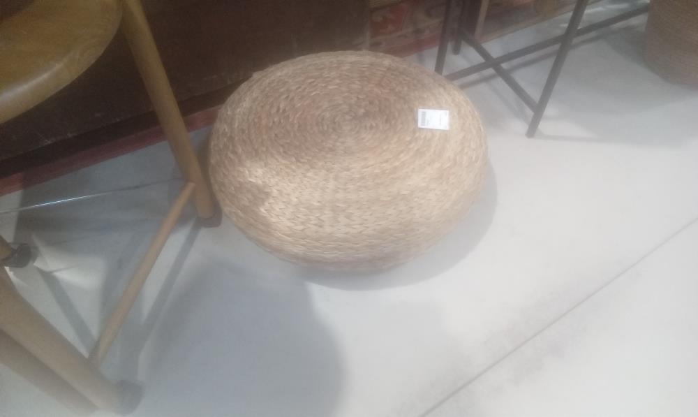 POUF TRESSE JONCS