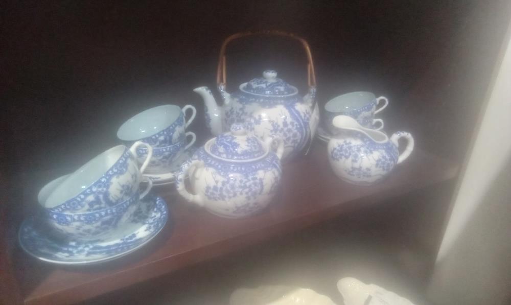 SERVICE PORCELAINE ASIATIQUE