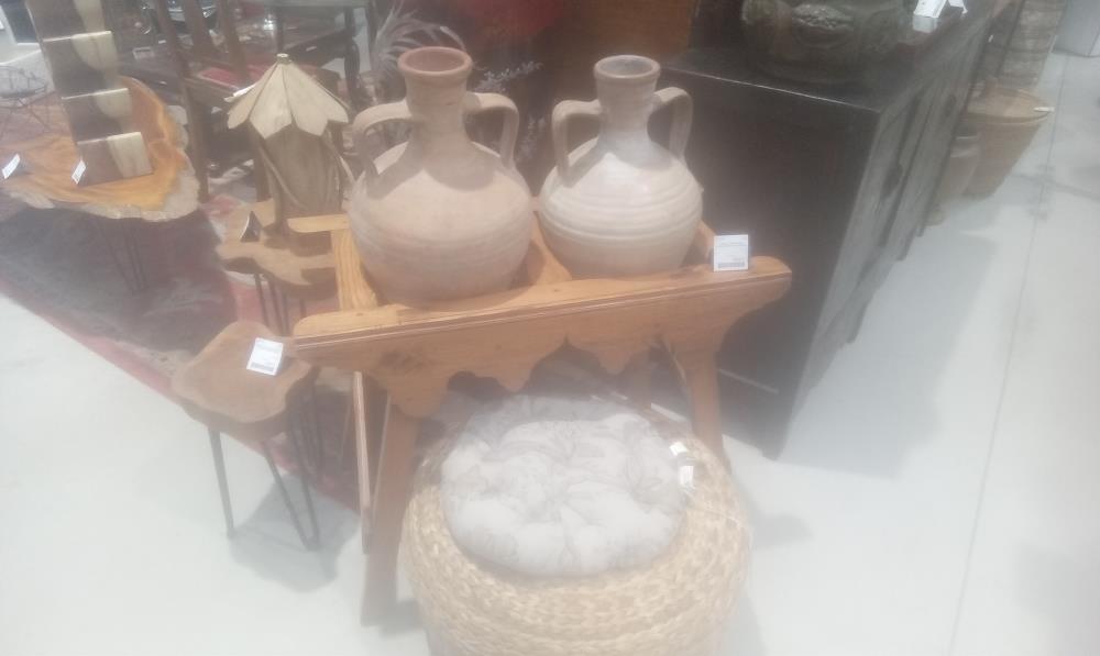 PAIRE DE JARRE TERRE CUITE+SUPPORT BOIS ANCIEN