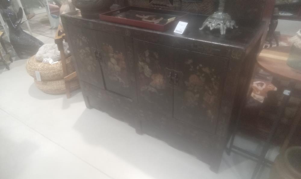 MEUBLE ASIATIQUE PEINT 4 PORTES