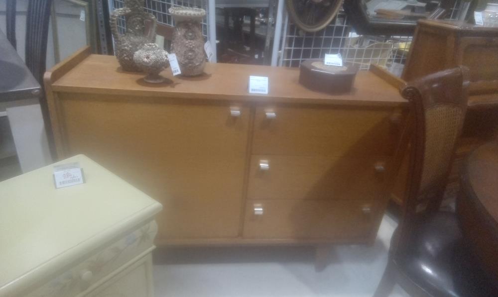 MEUBLE ANNEE 50 3 TIROIRS+1 PORTE