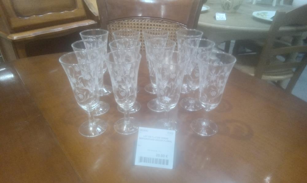 LOT DE FLUTES VERRE SERIGRAPHEE DECOR FLORAL