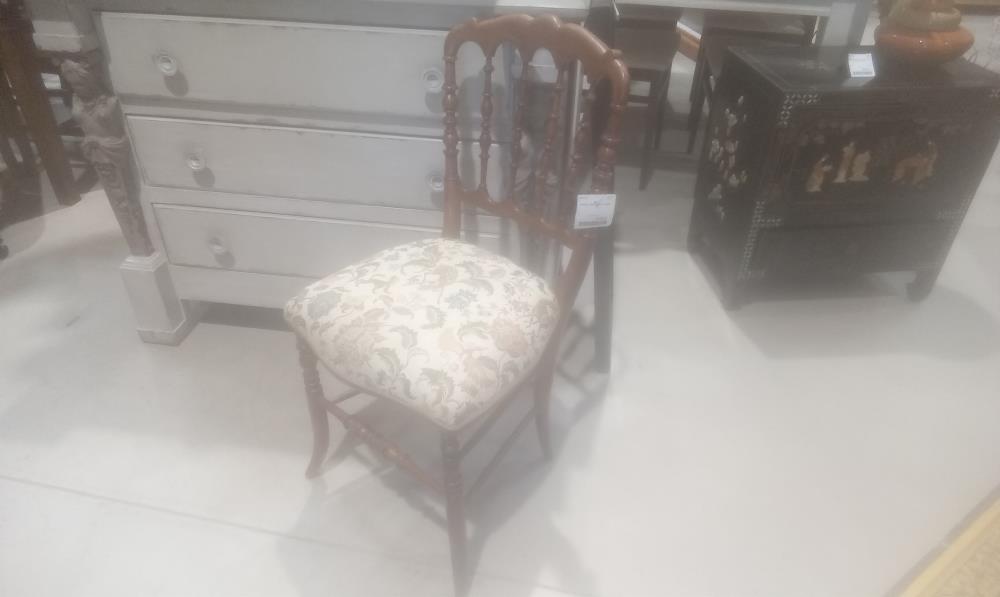 CHAISE 1900 TISSUS FLEURI