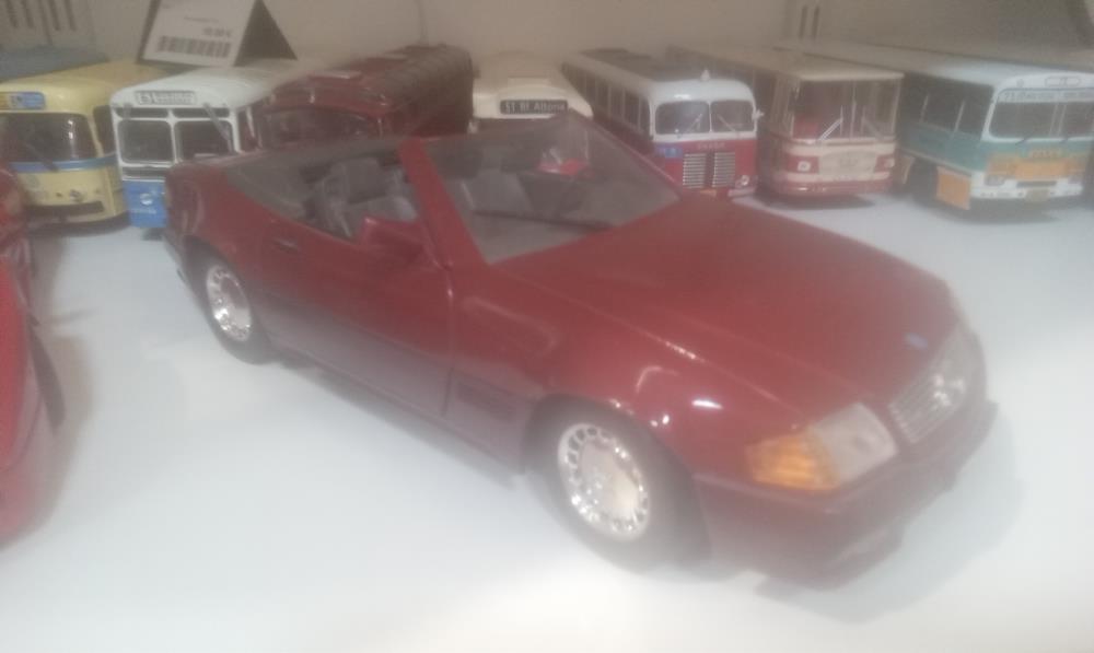 VOITURE MERCEDES  500 SL1:18 THAILANDE