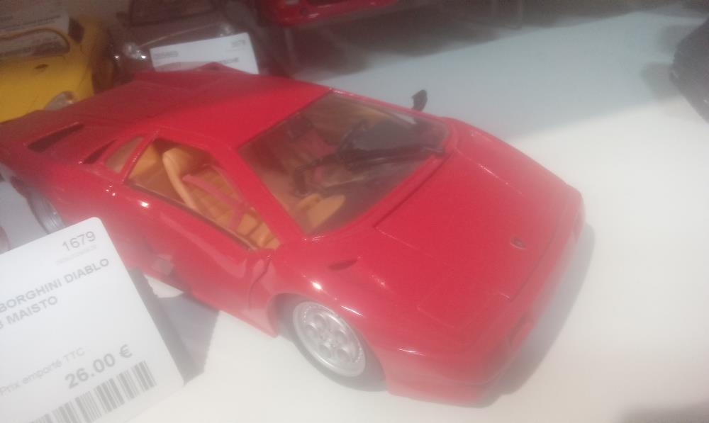 VOITURE LAMBORGHINI DIABLO 1:18 MAISTO