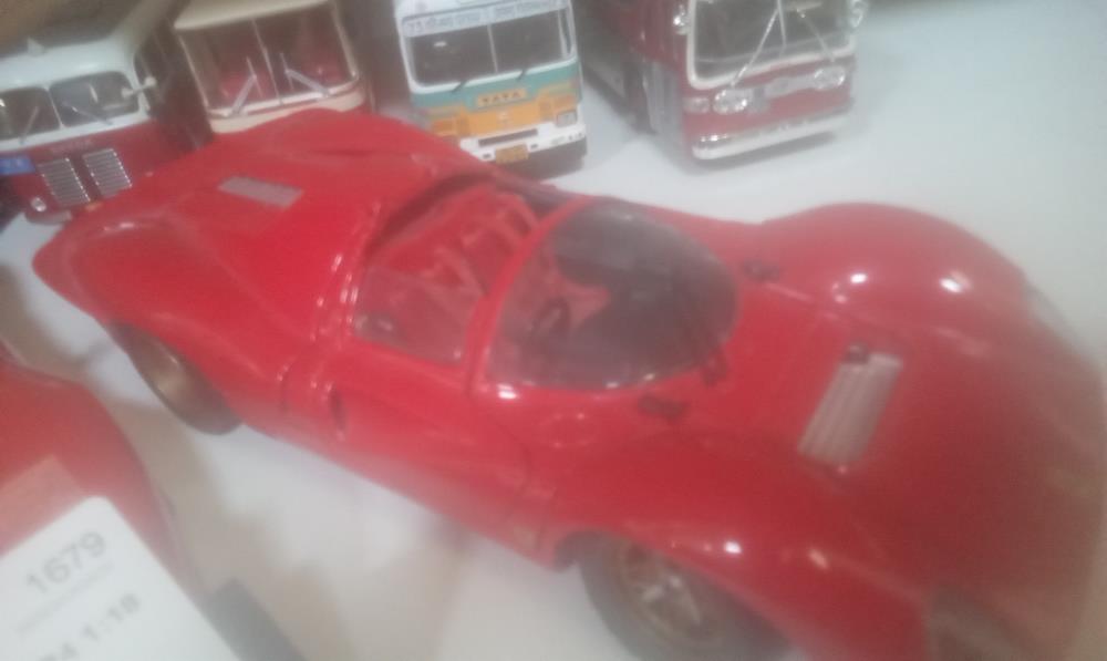 VOITURE FERRARI 330 P4 1:18 JOUEF
