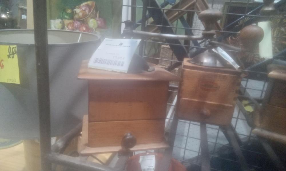 MOULIN A CAFE ANCIEN