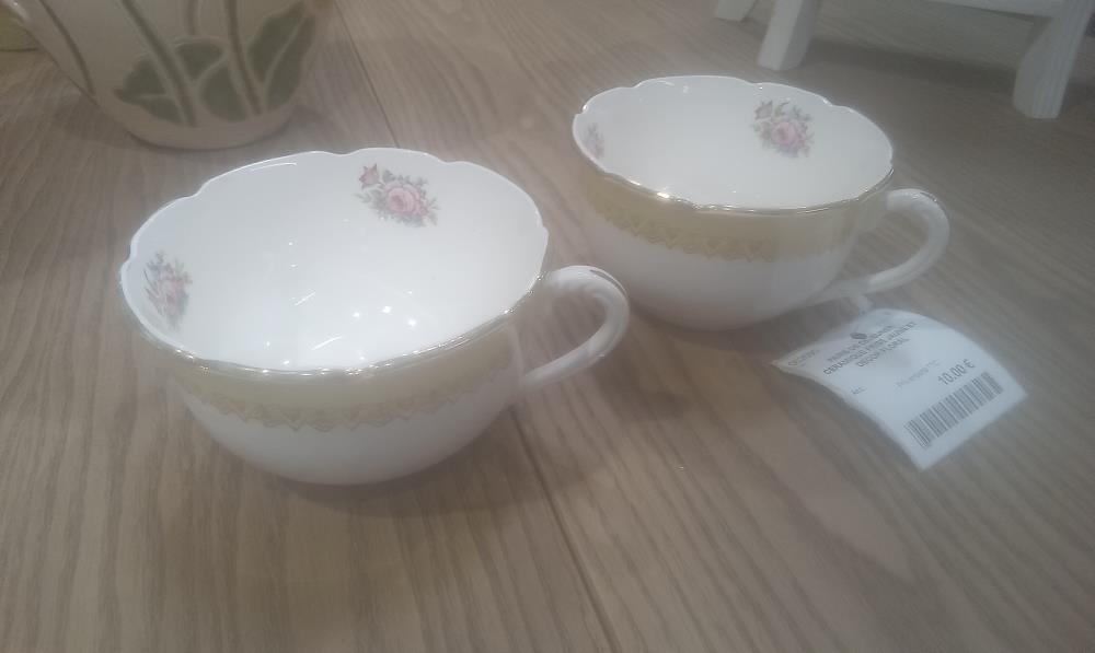 PAIRE DE DEJEUNER CERAMIQUE FRISE JAUNE ET DECOR FLORAL
