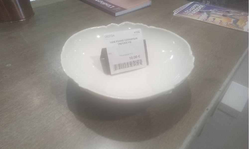 VIDE POCHE CERAMIQUE TRIPODE PM