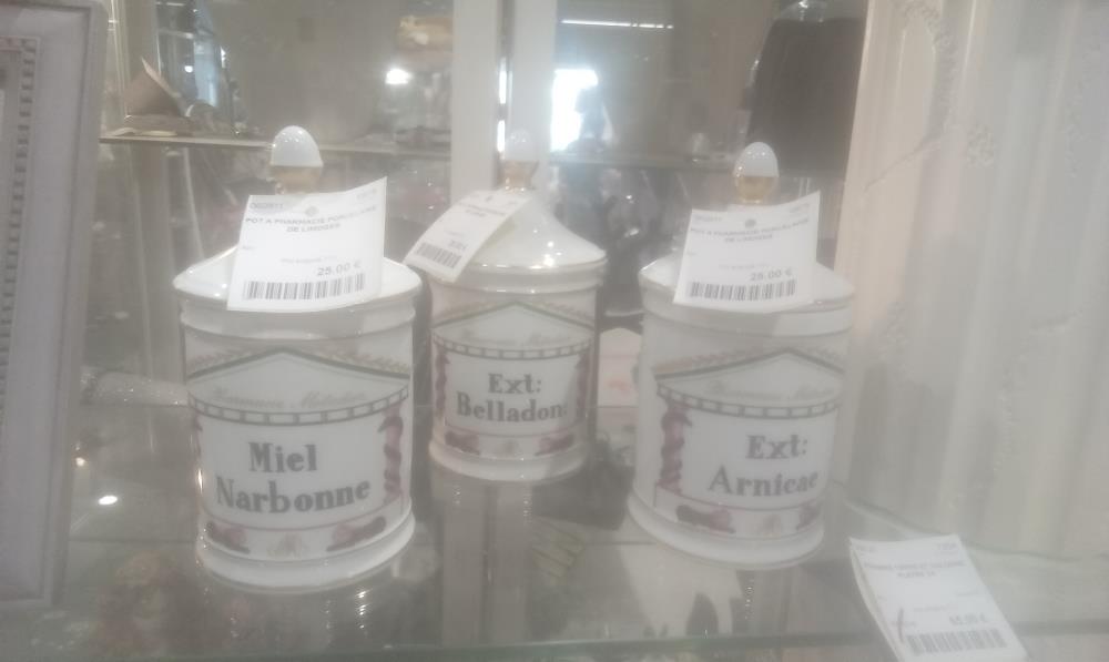 POT A PHARMACIE PORCELAINE DE LIMOGES