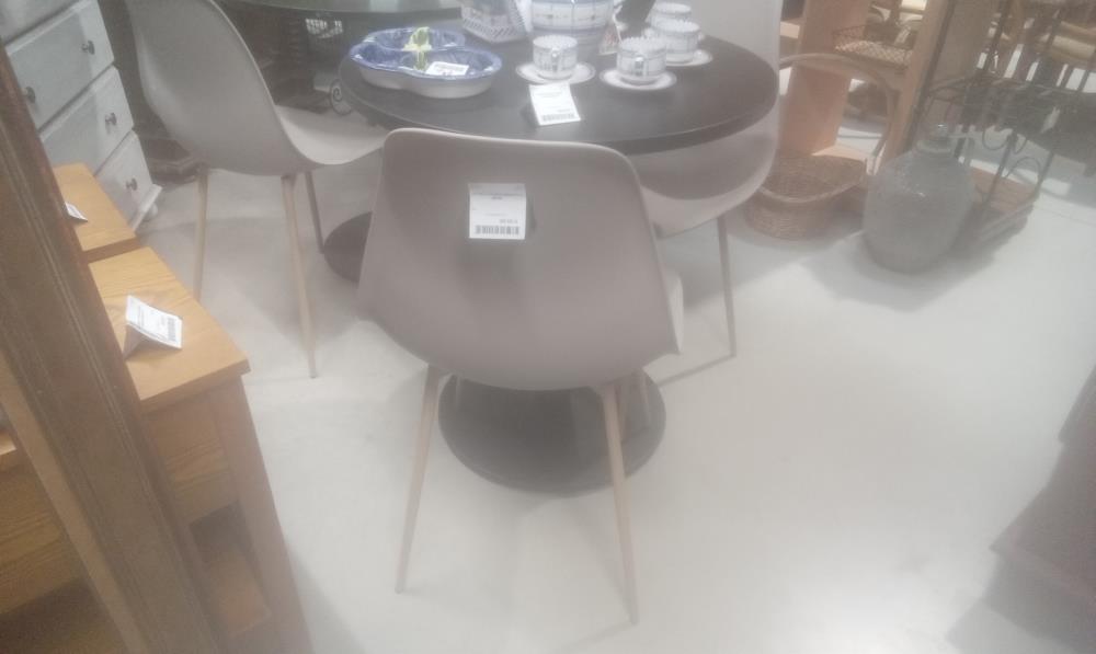LOT DE 4 CHAISES DESIGN PVC BEIGE