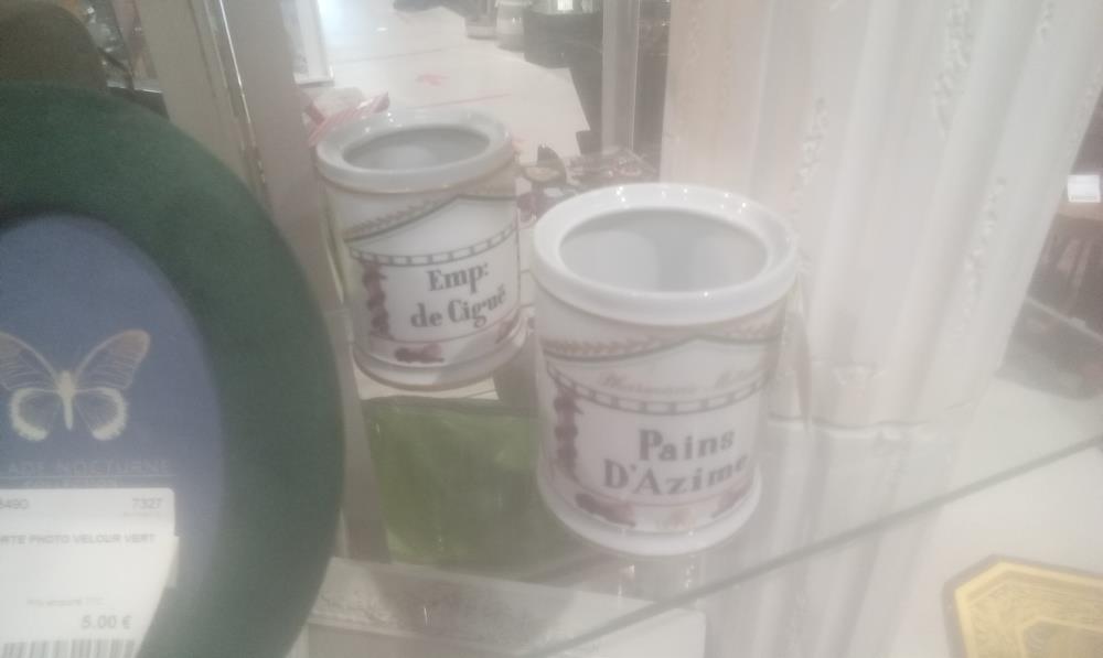 POT  PHARMACIE PORCELAINE DE LIMOGES SANS COUVERCLE