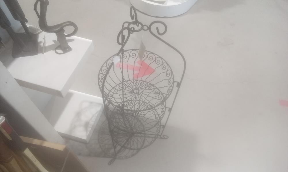 PORTE FRUIT METAL METAL EN 3 NIVEAUX