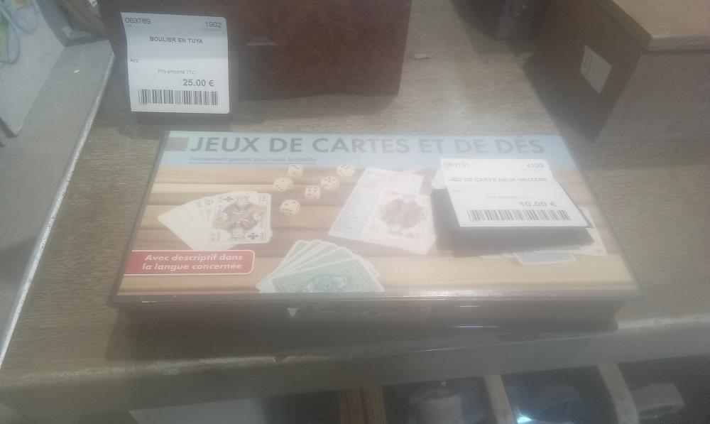 JEU DE CARTE NEUF YAHTZEE