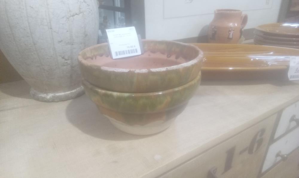 PAIRE DE CACHE POT VERNISSE EN L'ETAT
