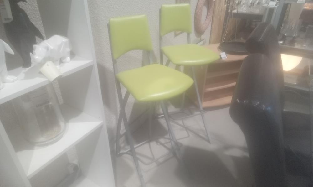 TABOURET DESIGN ASSISE LOOK VERT ET METAL
