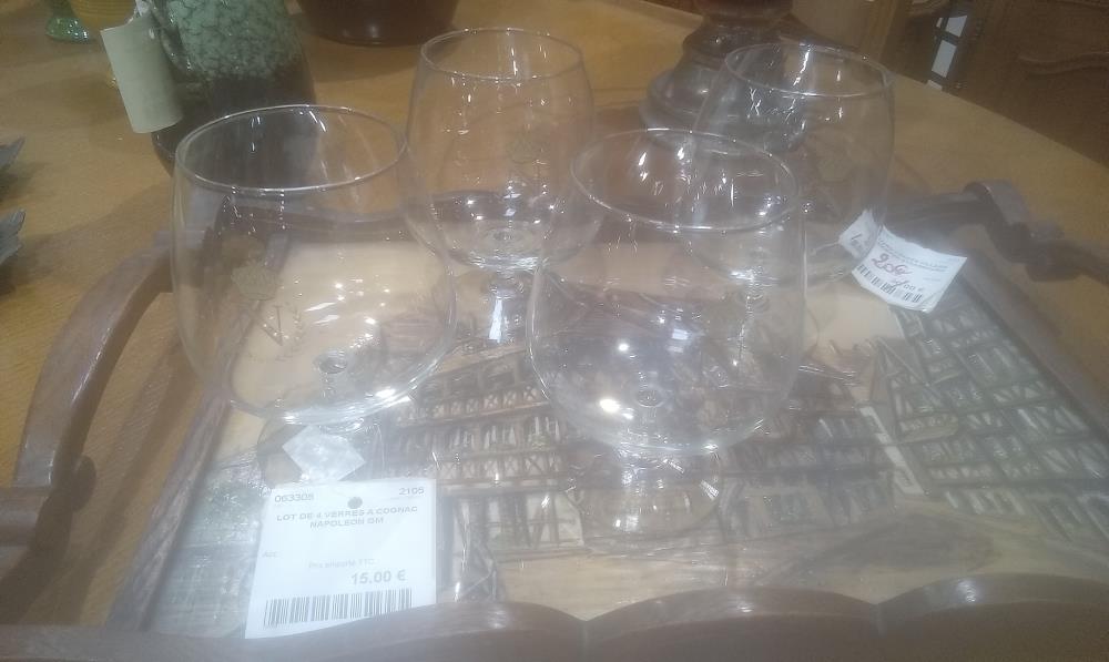 LOT DE 4 VERRES A COGNAC NAPOLEON GM