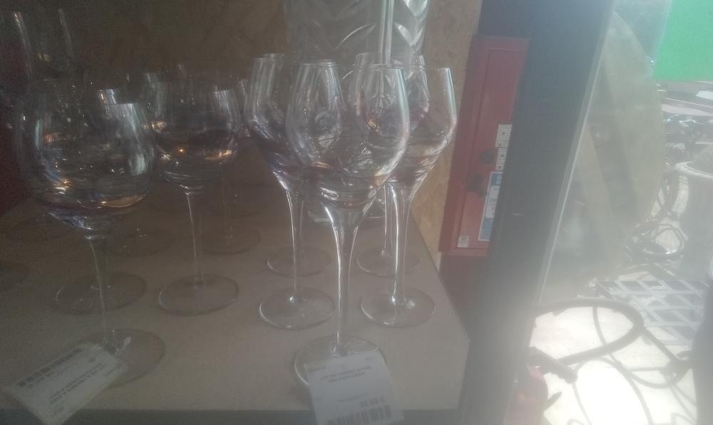 LOT DE VERRES A PIED MULTICOLORES