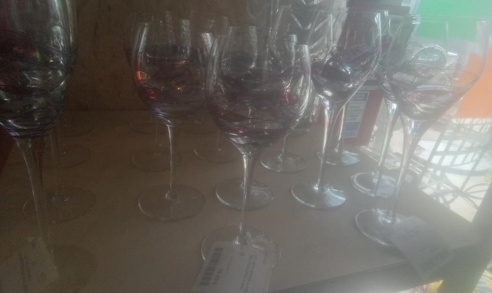LOT DE 6 VERRES A PIED MULTICOLORES A EAU