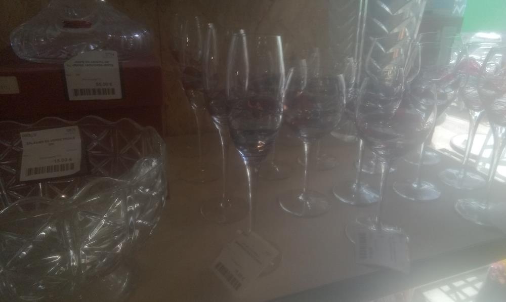 LOT DE 4 FLUTES A CHAMPAGNE MULTICOLORES